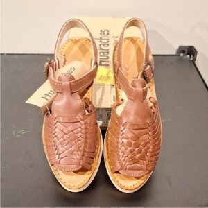BEARPAW Sandals Gloria Huaraches Brown Leather Slingback Flats Woven Size 6